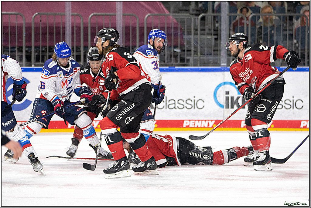 PENNY DEL; Koelner Haie- Adler Mannheim; Koeln, 02.01.2022